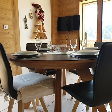 Cosy 3 Pieces Avec Balcon, Garage Et Wi-fi - Fr-1-598-40 Appartement *